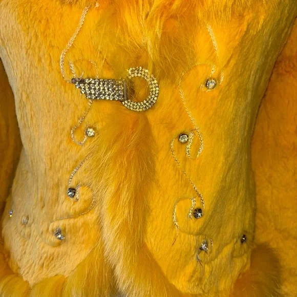 Vintage Yellow Lamb Fur Jacket ✨ - Picture 3 of 9